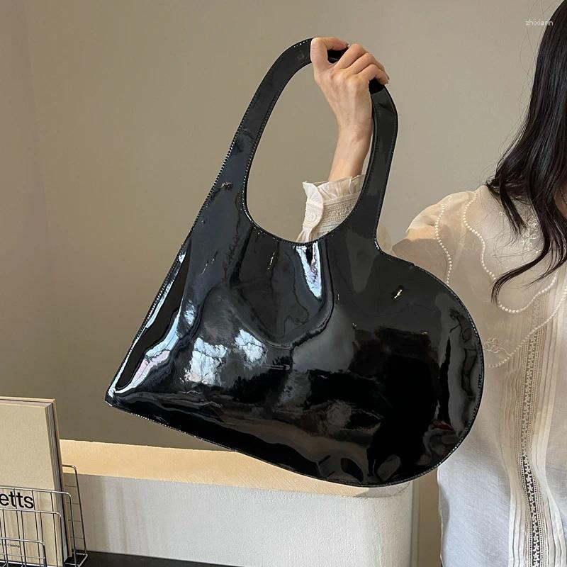 Shoulder Bags Bright Patent Leather Bag For Women Big Love Heart Handbag Female Red Black Large Capacity Tote Clutch adec 4