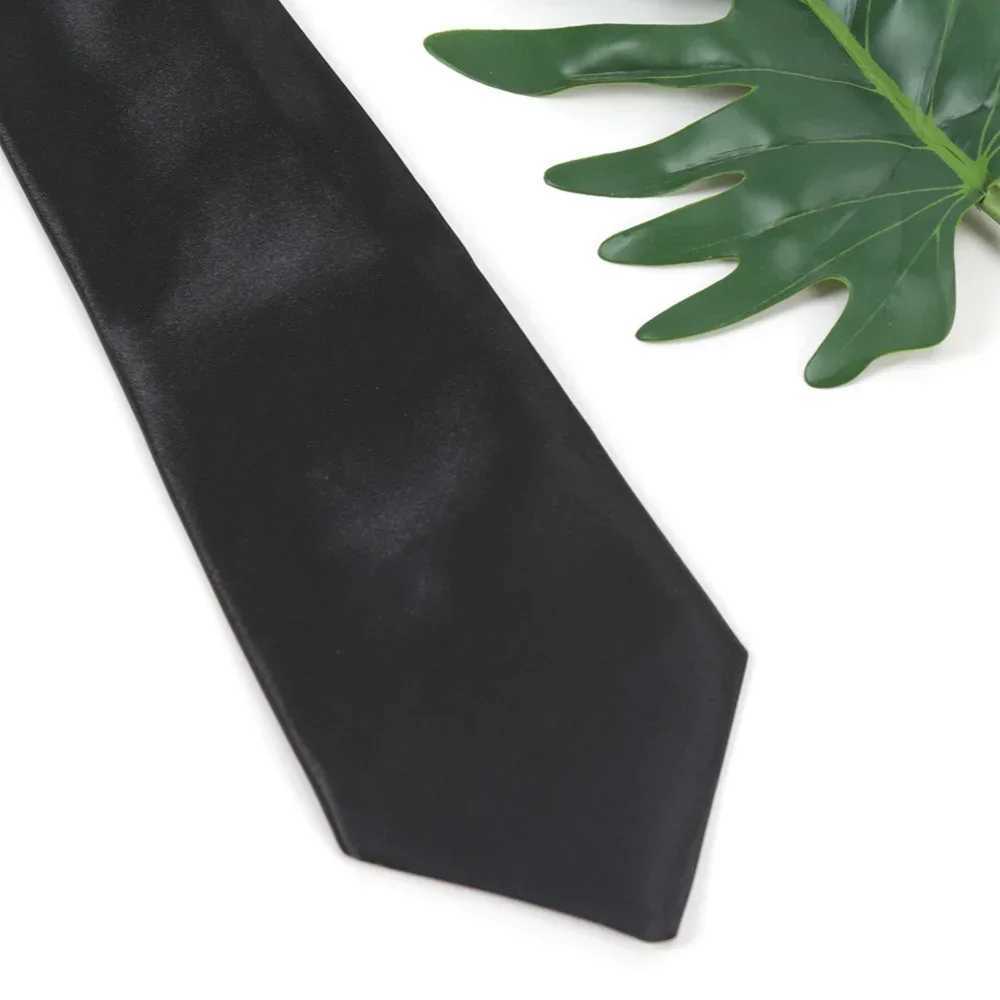 New bra zipper tie black retro silk narrow mens tie slim and smooth bow tie Korean style simple and elegant all trendy ties in the series Y240925