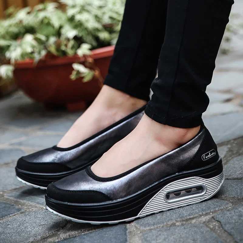 Shoes for Women Shoes New Flats Women Loafers Slip on Shoes Woman Tenis Feminino Casual Outdoors Plus Size Woman Sneakers M240925