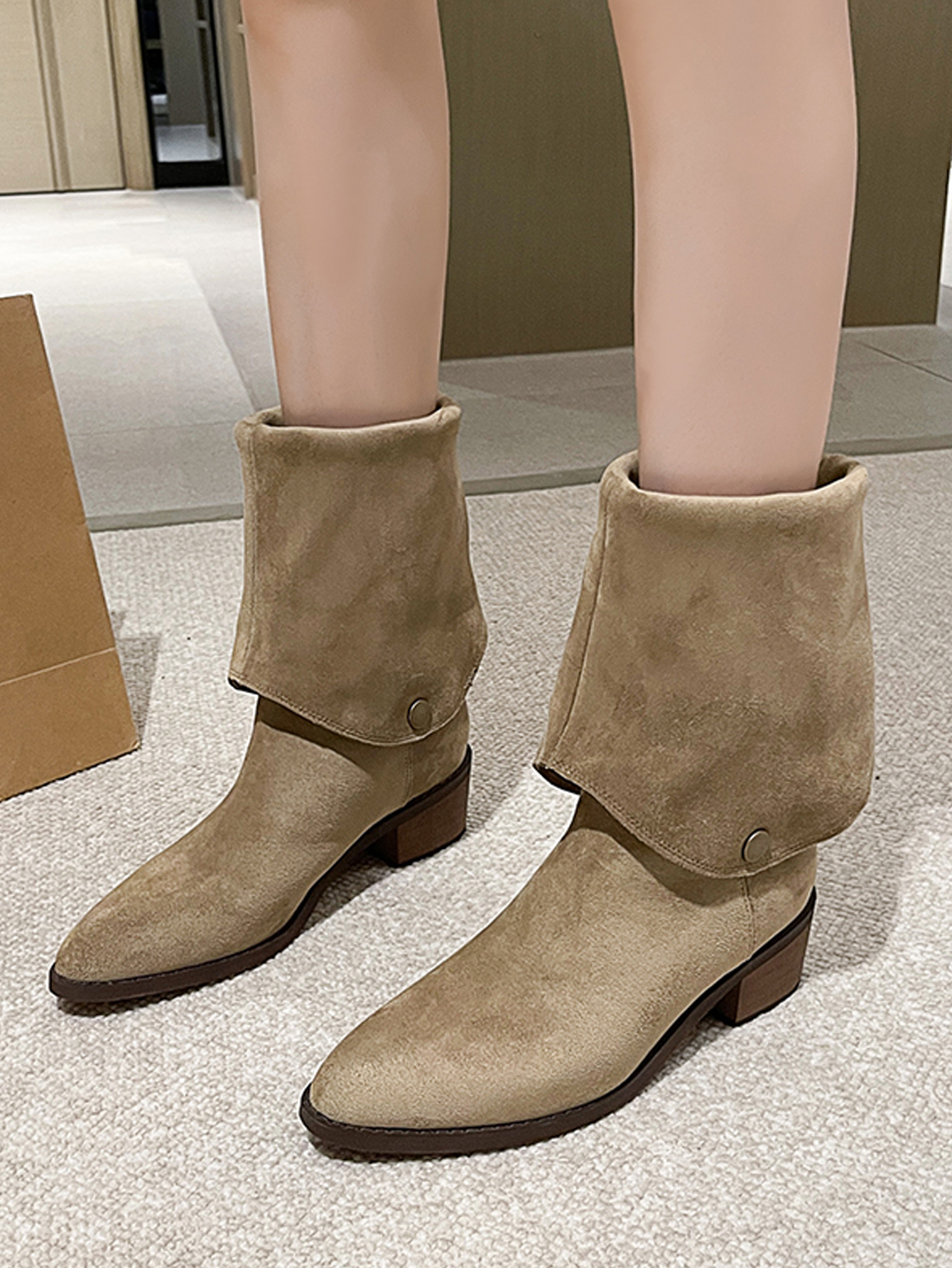 Trendy Women's Knee High Fashion Boots with Comfortable Fit