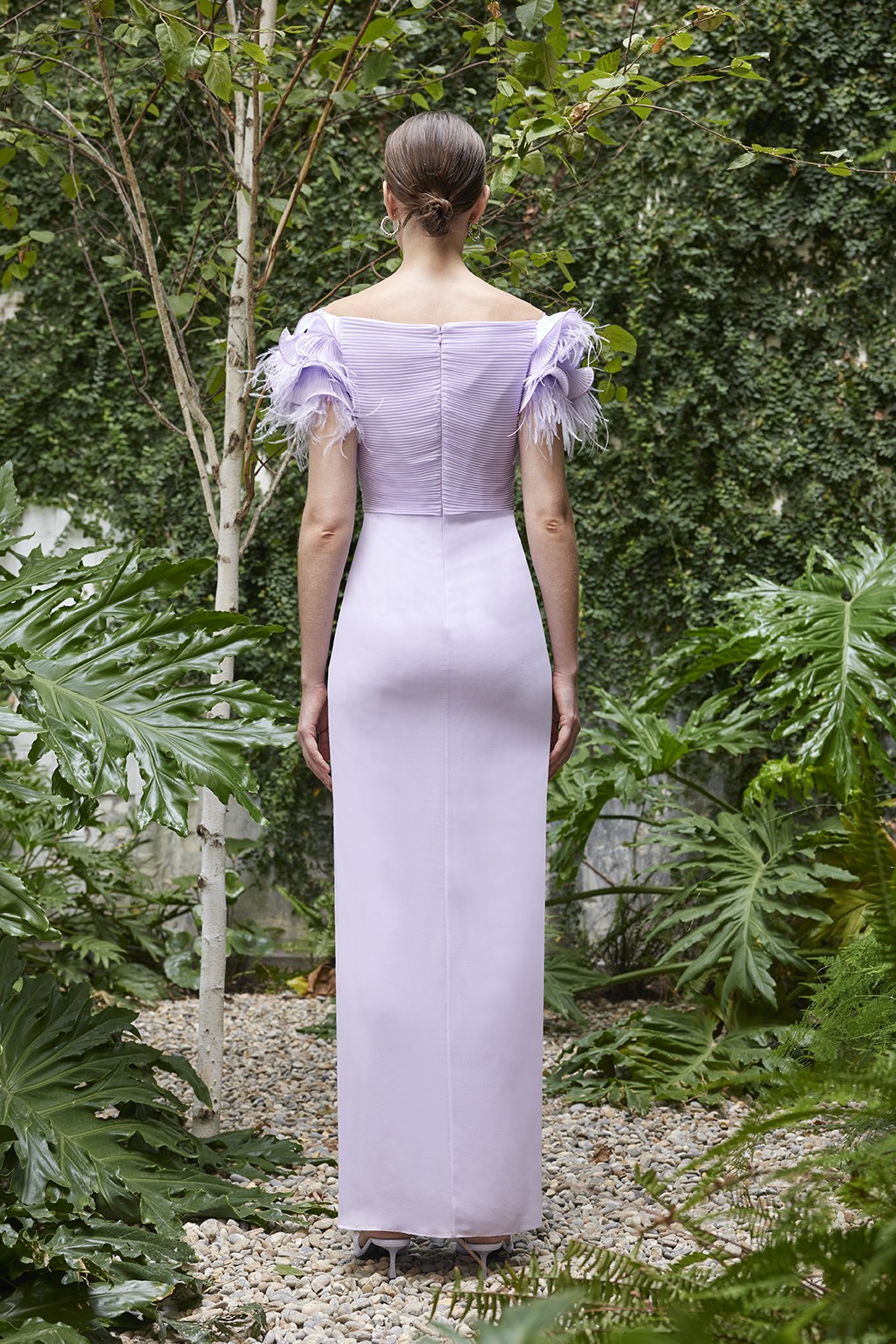 Pleated Lilac Mother Of Bride Dresses With Feathers Sleeves Sheath Side Split Wedding Guest Dress Off The Shoulder Necke Evening Gowns