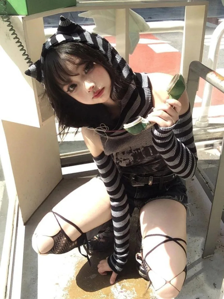 HOUZHOU Gothic Striped Patchwork Hoodie Women Japanese Style Vintage Punk Cat Print Hollow Out Slim Pullovers Soft Gril 2000s 240918