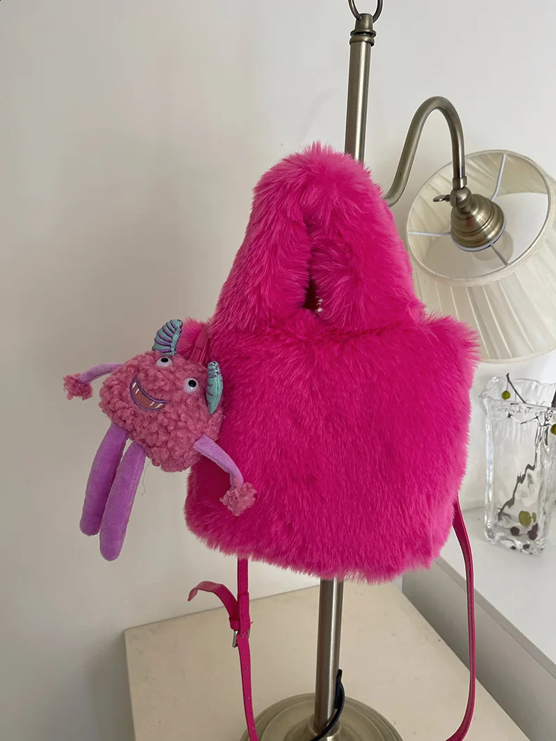 Cute Plush Womens Messenger Bag Fashion Fake Fur Womens Shoulder Bag Simple Solid Color Mini Womens Handbag 240923