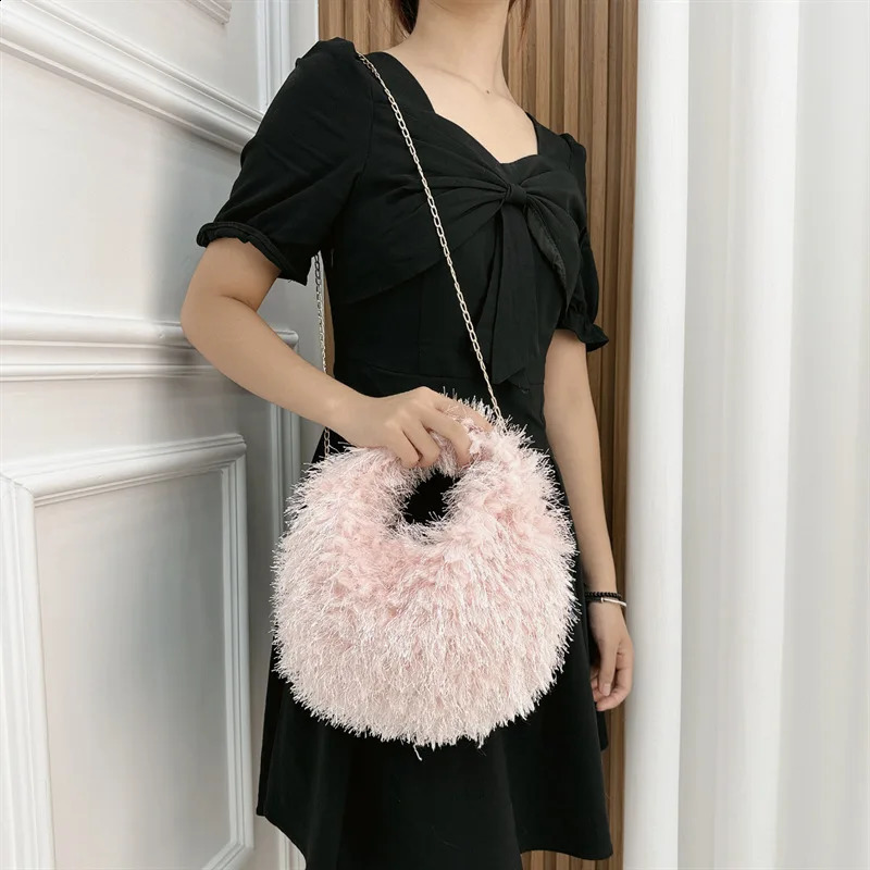Simple solid color plush womens shoulder bag fashion chain fake fur womens cross body bag sweet casual womens handbag wallet 240923