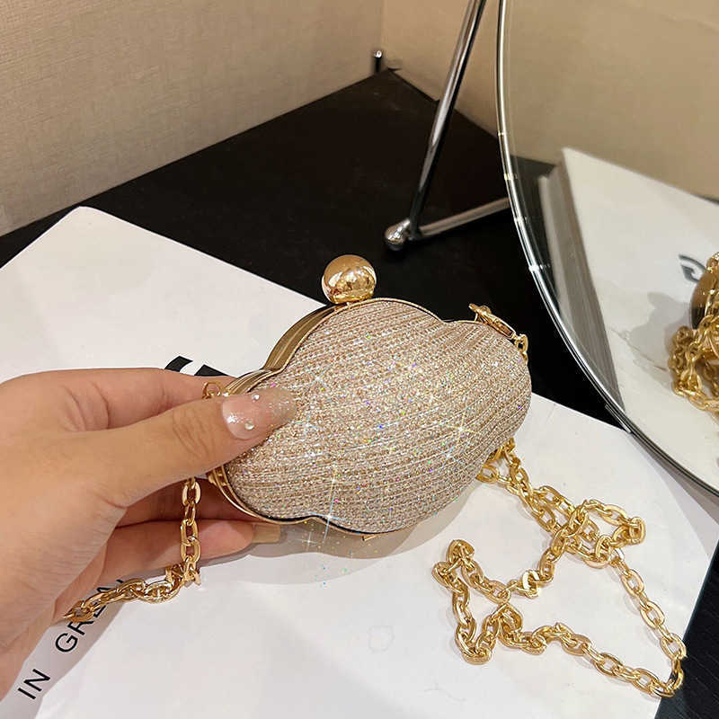 Clutch Bag Chain Designer bag for Women with Niche Fashion Trend Hook Shell Shaped Single Shoulder Crossbody Bag for Womens Banquet Bag 240920