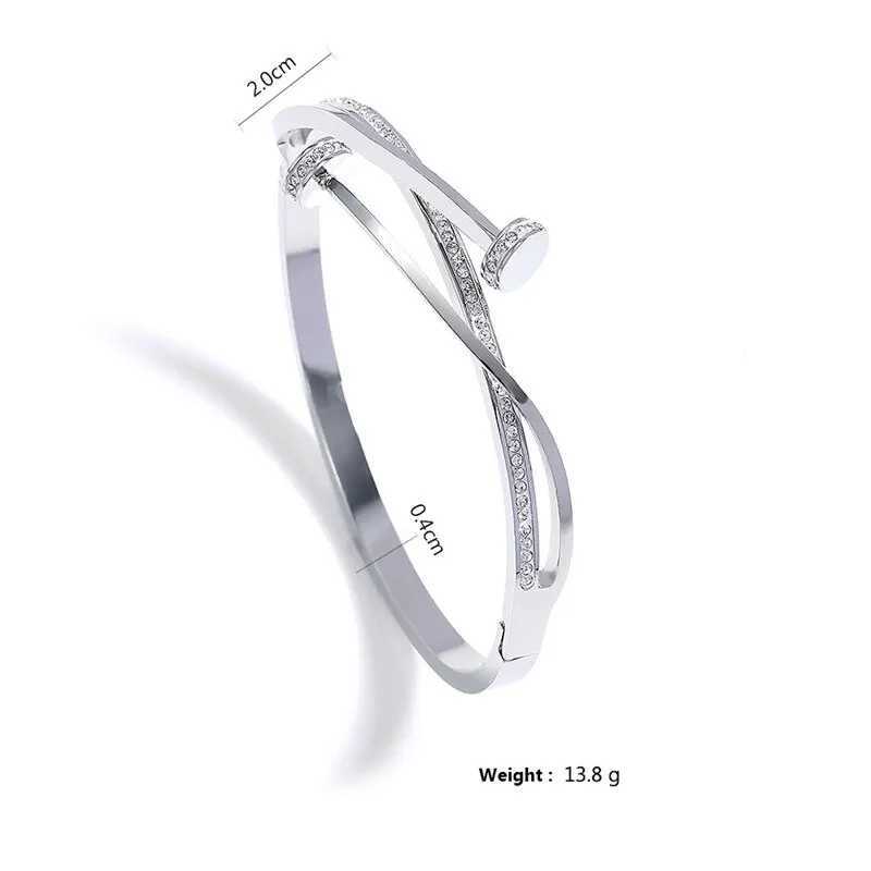 Luxurious and unique double crystal nail head cross stainless steel bracelet suitable for womens love wedding gift bracelet W240925