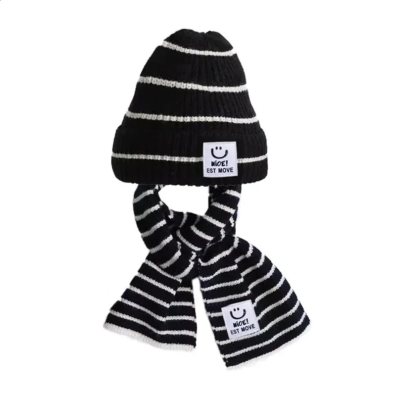 Korean Fashion Childrens Beanie Scarf Set Boys and Girls Black White Striped Hook Knitted Hat Autumn Warm 240925