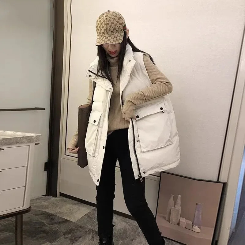 Niche Womens Mid to Long Autumn/Winter Loose and Loose Inflatable Jacket Large Pocket Vest Fashion Jacket 240925