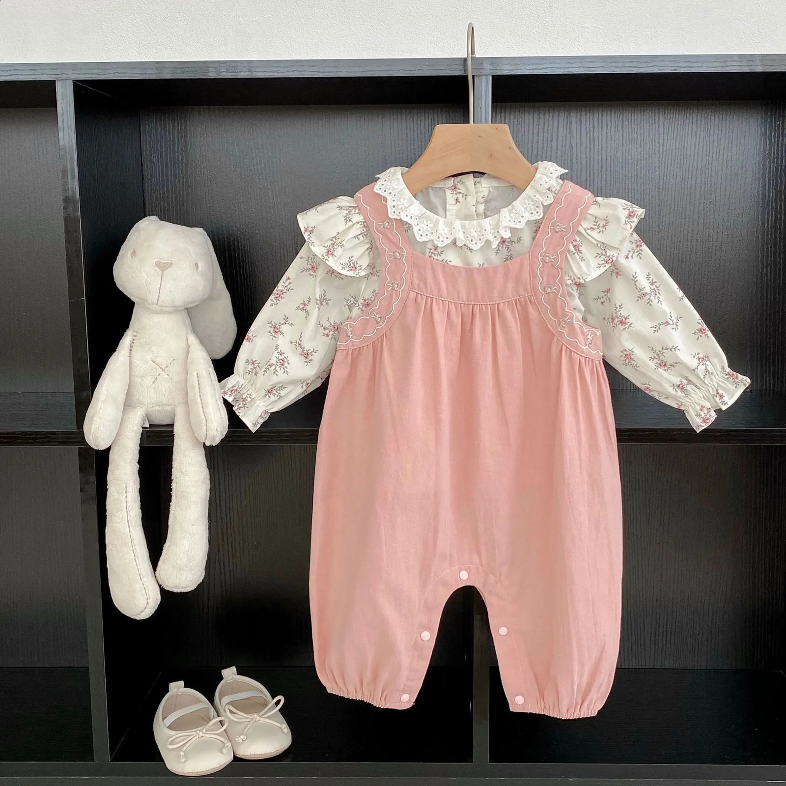 Ins Autumn Baby Girls 2PCS Clothing Set Cotton Long Sleeve Flower Casual Shirt Suspension Pants Preschool 240925