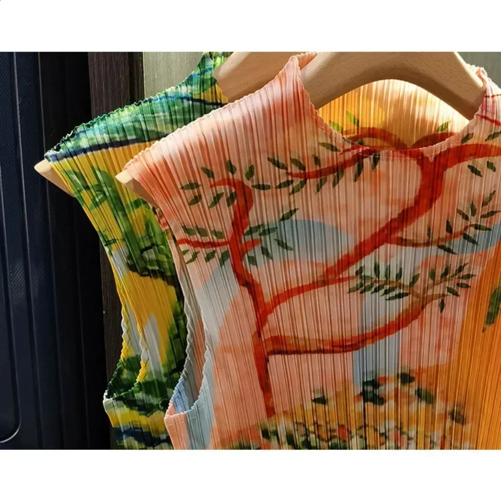 Pleats Original T-shirt Summer Pleated Flower Print Tops Casual Fashion Appear Thin Loose Retro Womens Clothing 240925