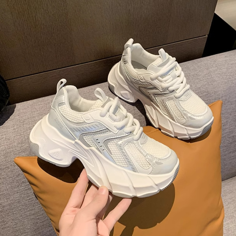 Ddmybear Dad Women's 2024 New Thick Soled Height Increase Show Off Small Breathable Mesh White Casual Sports Shoes Chinese Brand Shoes F926-62
