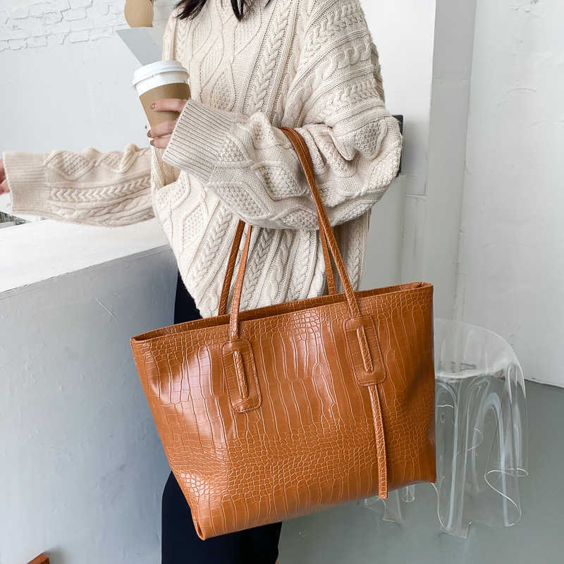 CMM Simple Large Capacity Bag Womens Bag New Fashion Versatile Shoulder Bag Net Red Hand Tote Bag