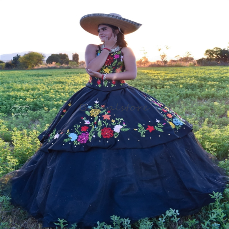 Vintage Black Mexican Quinceanera Dress With Colorful Embroidery Elegant Tulle Charro Sweet 16 Birthday Party Vestido De 15 Xv Anos Gothic Debutante F