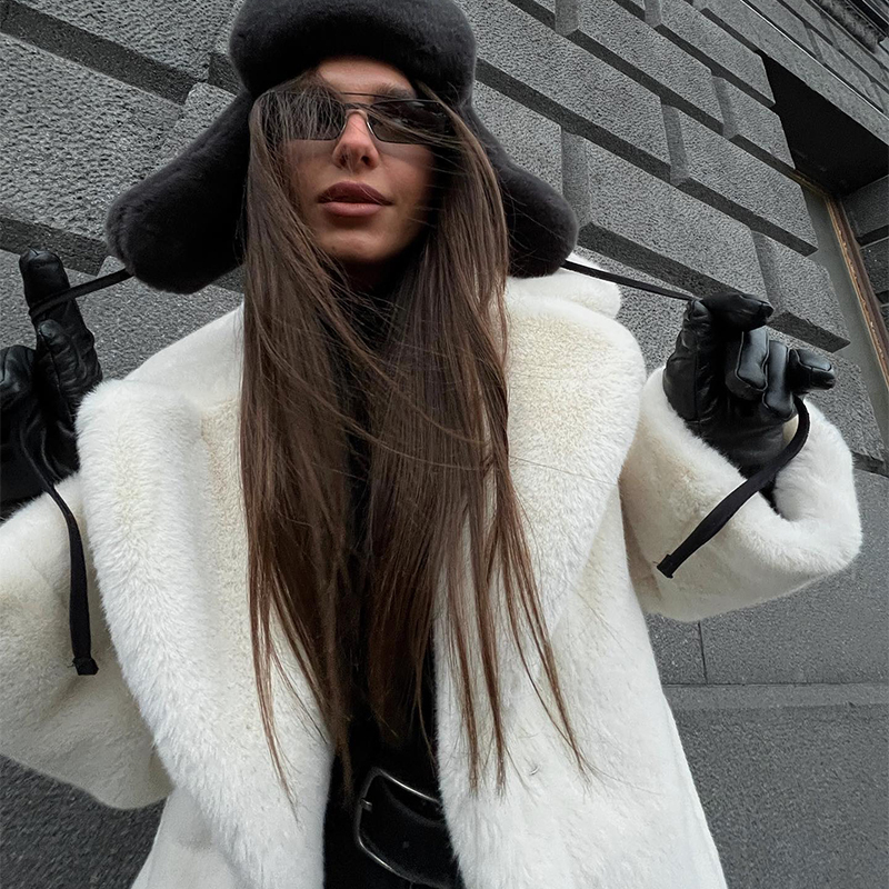 White Belted Faux Fur Coat Women Fluffy Lapel Collar Thick Warm Plush Jacket Chic Ladies Street Fashion Winter Overcoats Outfits