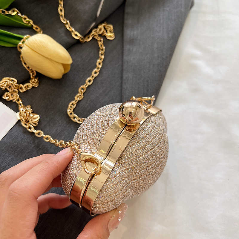 Clutch Bag Chain Designer bag for Women with Niche Fashion Trend Hook Shell Shaped Single Shoulder Crossbody Bag for Womens Banquet Bag 240920