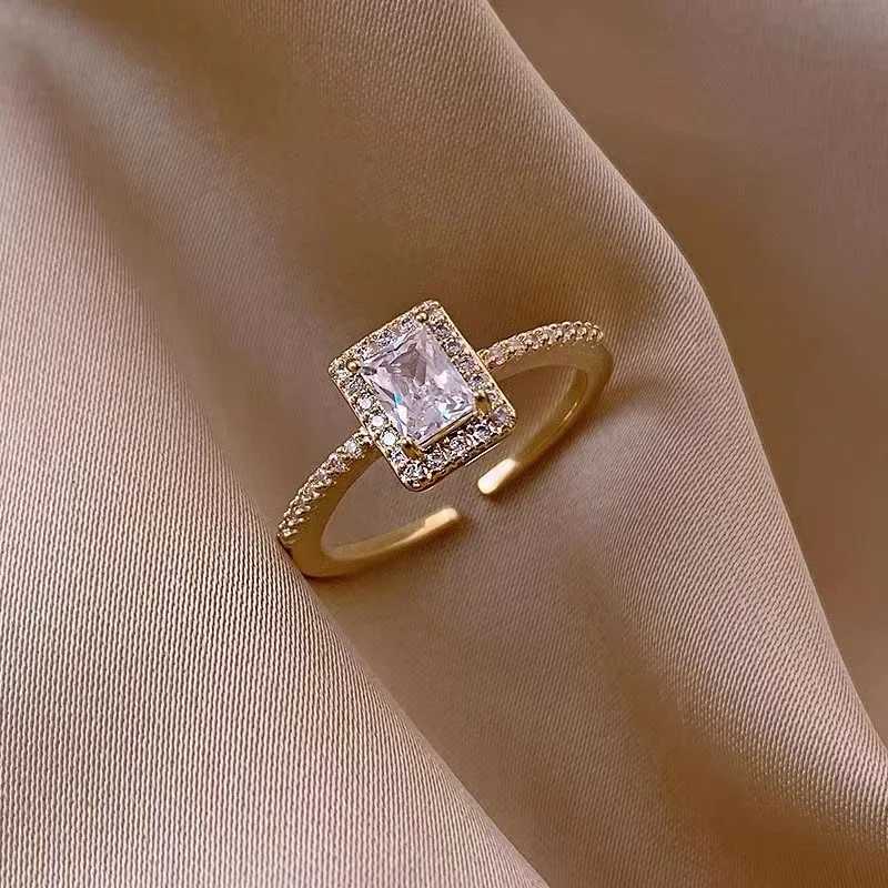 Exquisite Simple Square Zircon Gold Open Ring for Women 2024 Salary Gothic Jewelry Wedding Party for Girls Luxury Student RingXJ250412