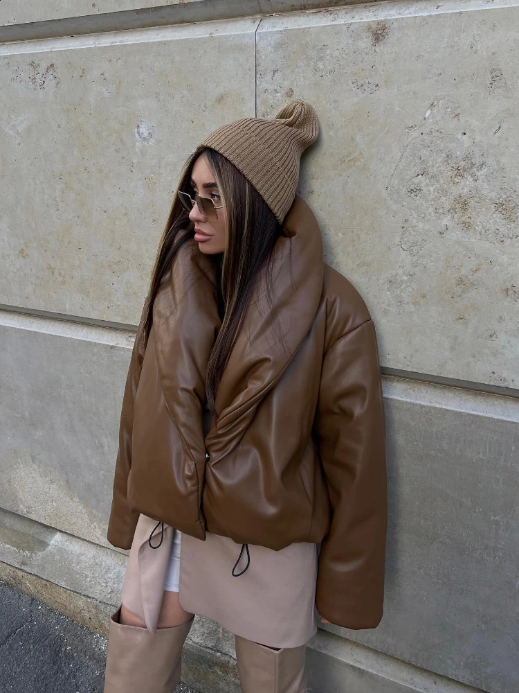 RR2832 Sheepskin Leather Cotton Winter Jackets Women Sexy Streetwear Puffer Cotton V Collar Thick Leather Parkas Women 240919