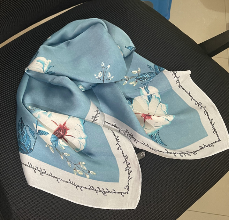 20style Scarf Silk Scarfs Head Scarf Designer Headband Shawl Character Letter Print Dot Neckerchiefs Designer Women Lightweight 70 X 70 Cm