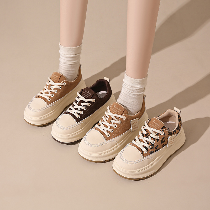 Thick-soled fashion board shoes women's 2024 autumn new comfortable and versatile casual sneakers Free shipping
