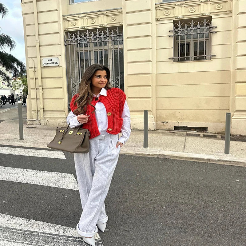 Casual Solid Knitted Cropped Top Women Single Breasted ONeck Sleeveless Sweater Vest Cardigans 2024 Female Summer Street Tops 240919