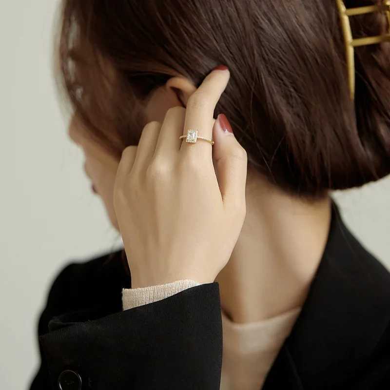 Exquisite Simple Square Zircon Gold Open Ring for Women 2024 Salary Gothic Jewelry Wedding Party for Girls Luxury Student RingXJ250412