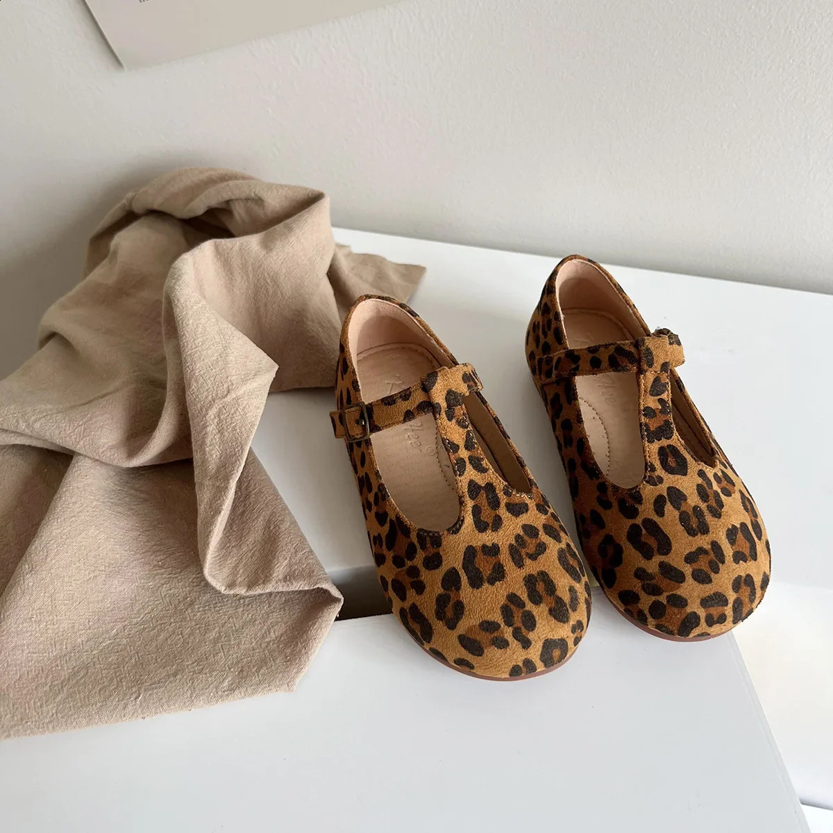 Girls Shoes Autumn Kids Fashion Mary Jane Dress Dance Princess Flats Classic Toddler Children School Shoes Soft Sole 240913