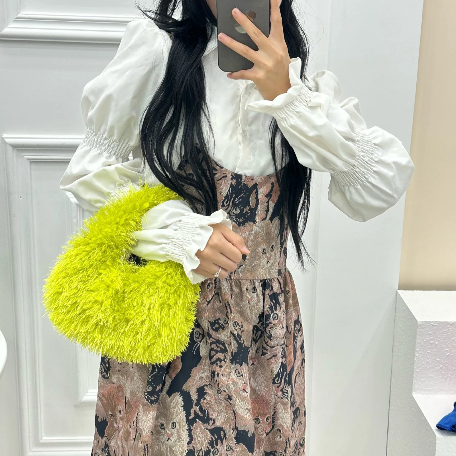 Simple solid color plush womens shoulder bag fashion chain fake fur womens cross body bag sweet casual womens handbag wallet 240923