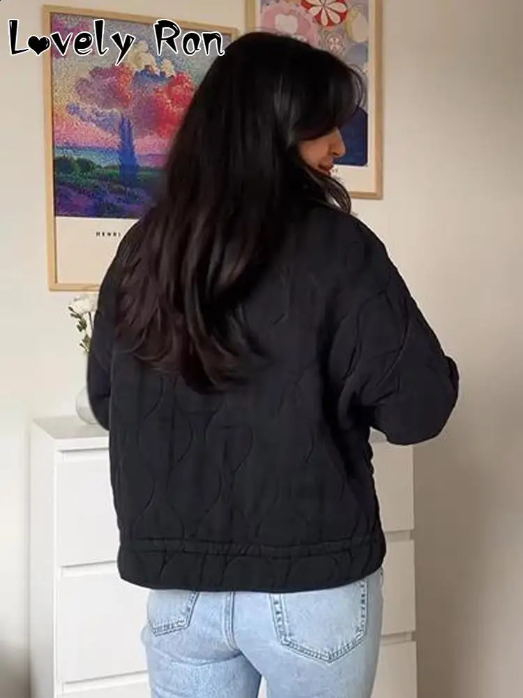 Fashion pure cotton womens jacket winter stand collar pocket quilted jacket womens thick long sleeved zipper womens jacket 240924