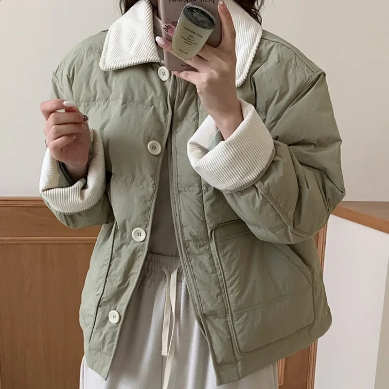 2024 short Korean style womens winter loose cotton coat thickened small fragrant cotton coat trendy fashion jacket 240919