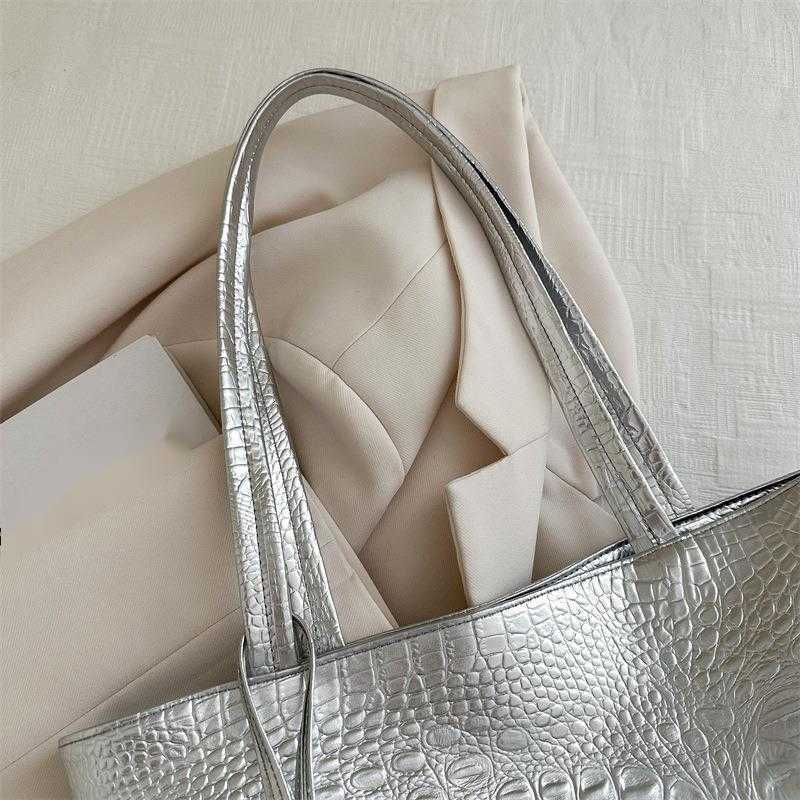 CMM New Large Capacity Single Shoulder Pu Handbag Crocodile Pattern Womens Bag Fashion Commuter Bag Tote Bag
