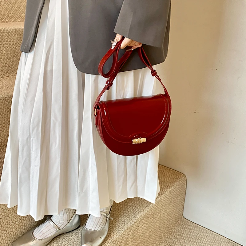 Classic Burgundy Women Crossbody Bag Vintage Solid TLXT Color Flap Bag Designer Shoulder Bags Female Daily Commuter