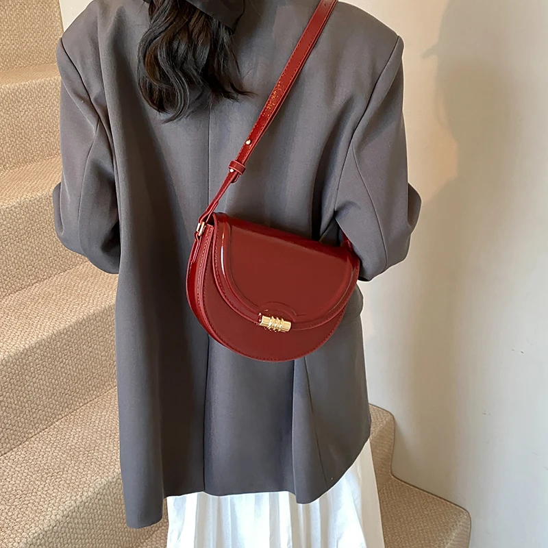 Classic Burgundy Women Crossbody Bag Vintage Solid TLXT Color Flap Bag Designer Shoulder Bags Female Daily Commuter