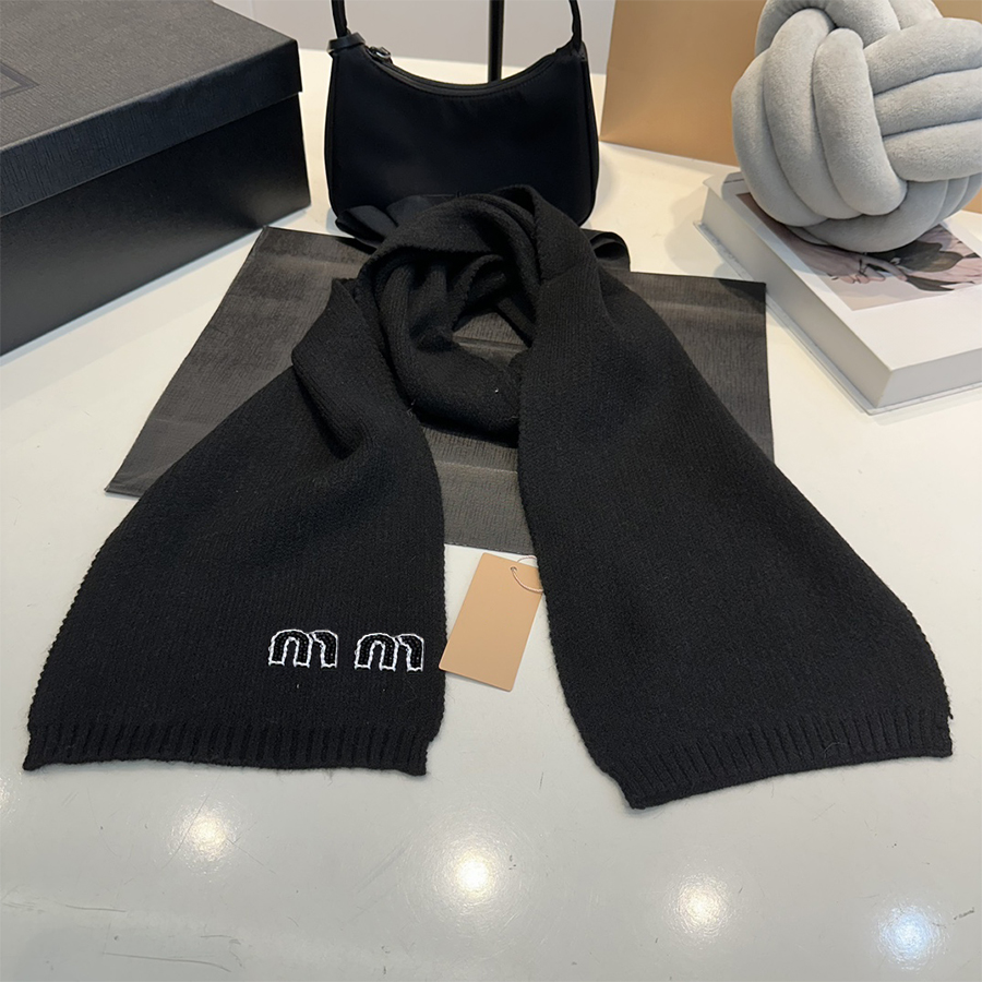 Designer Scarf Wome… - image