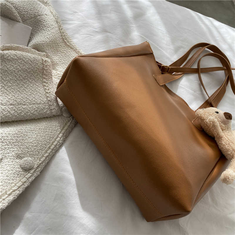 CMM Popular Large Bag Female Autumn Winter New Soft Leather Tote Bag Versatile College Student Class One Shoulder Messenger Bag
