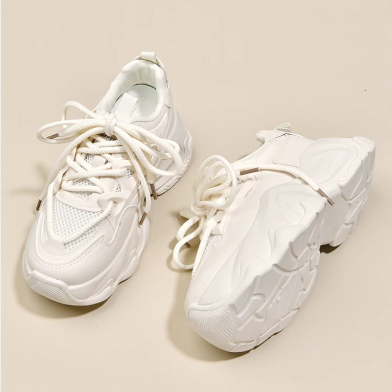 Ddmybear Women's 2024 New Style, Eye-Catching Sponge Cake Thick Sole, Height Increasing Comfortable Small Sports And Leisure Shoes Chinese Brand 