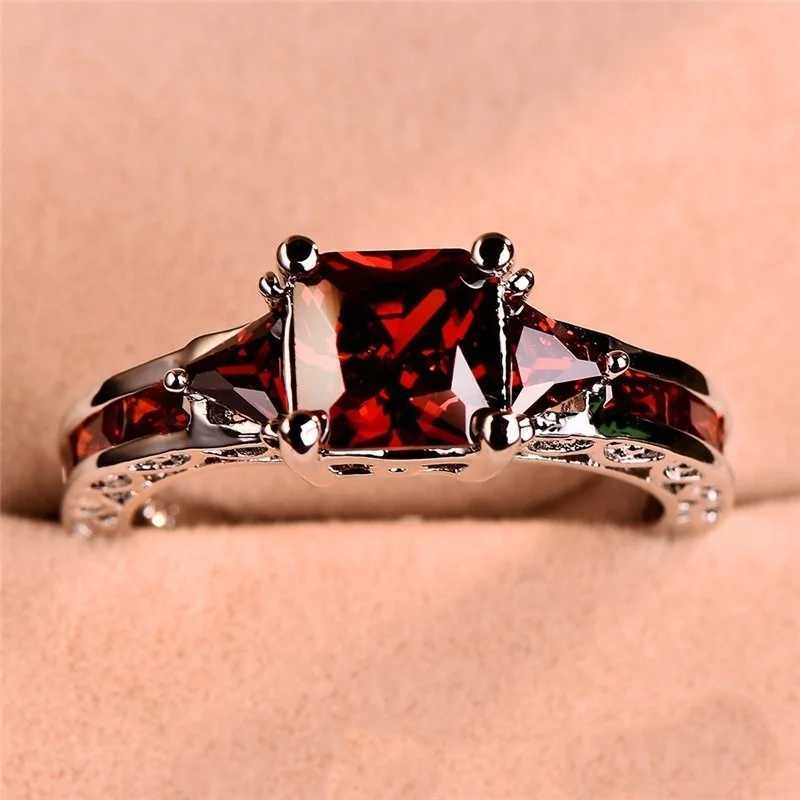 Fashion Women Princess Cut Garnet Red Ruby Wedding Ring Party Jewelry Gifts Size 6 7 8 9 10X240926