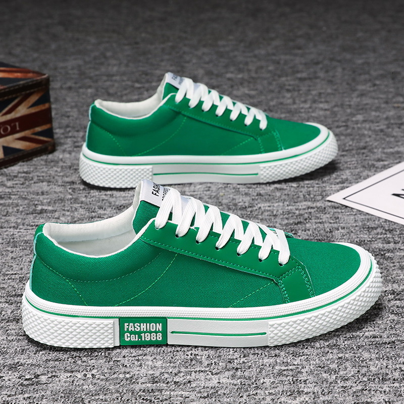 2024 hot selling fashionable red classic low cut men's canvas sneakers Haruku hip-hop skateboarding shoes men's casual sneakers