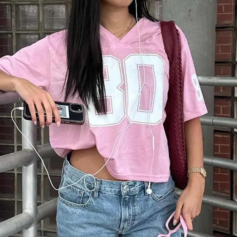 Oversized blue knitted mesh fabric sports style 80 digital printed T-shirt suitable for womens fashionable pink street American loose casual top 24092