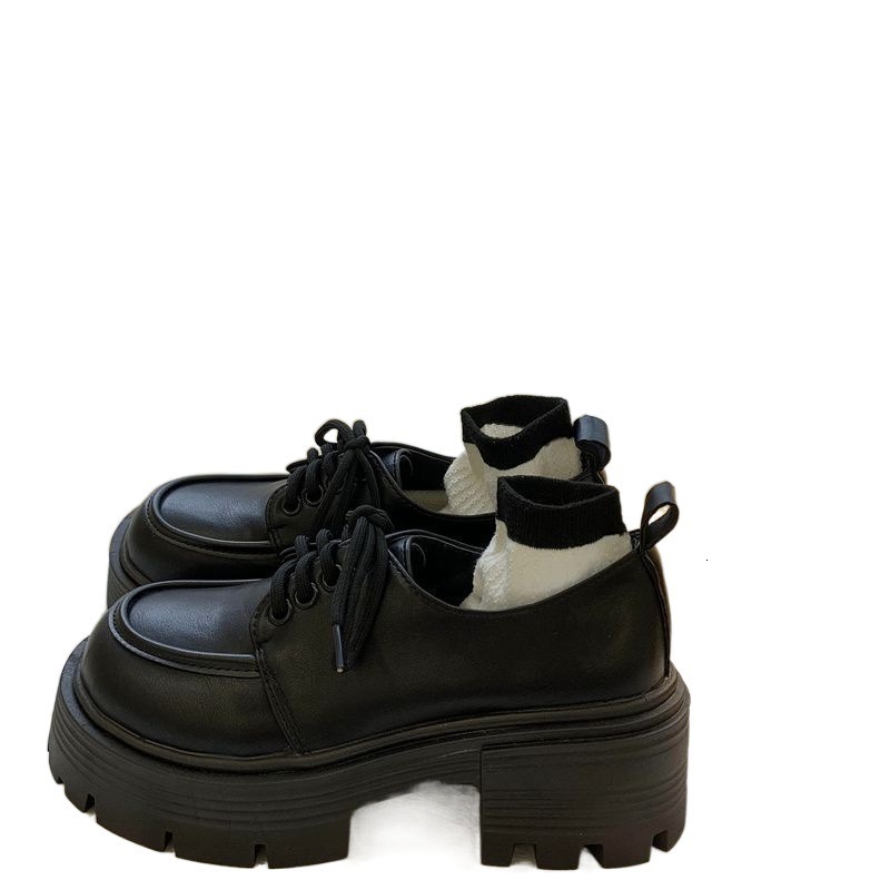 British style women's shoes, black thick soled small leather shoes, women's 2024 new style, thick heel, height increasing, short and versati