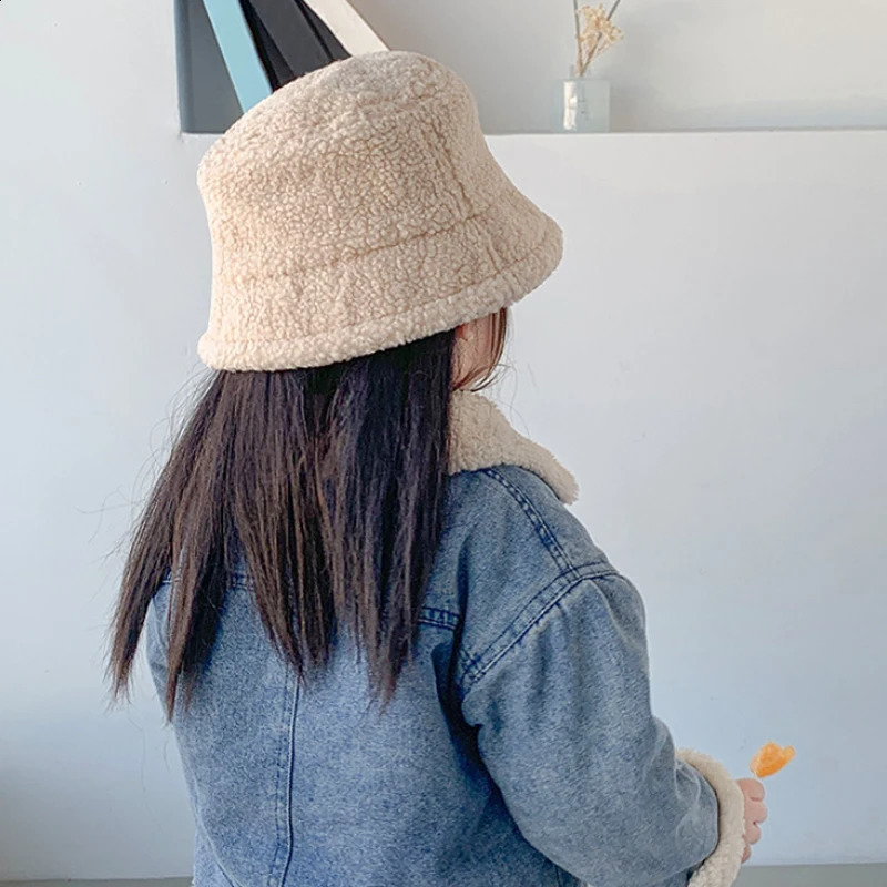 Cute Bear Childrens Basin Hat Winter Baby Plush Fishermans 210 Years Thick Cashmere Windproof Warm Bucket Pad 240925