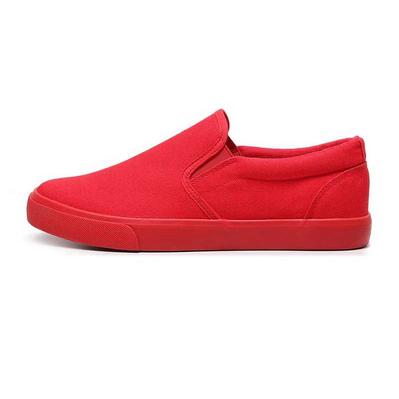 New Autumn Chinese Red Canvas Shoes Mens Work Shoes Breathable Casual Board Shoes Student Sports Shoes Men Women Sneakers M240925