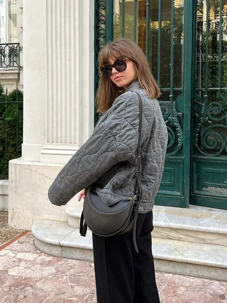 Fashion pure cotton womens jacket winter stand collar pocket quilted jacket womens thick long sleeved zipper womens jacket 240924