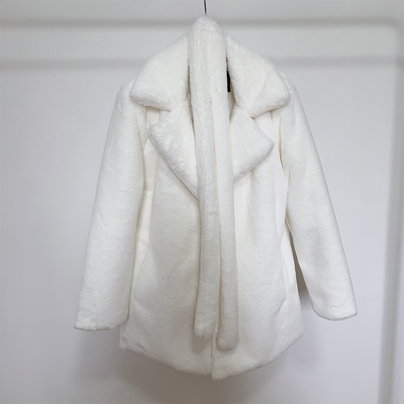 White Belted Faux Fur Coat Women Fluffy Lapel Collar Thick Warm Plush Jacket Chic Ladies Street Fashion Winter Overcoats Outfits