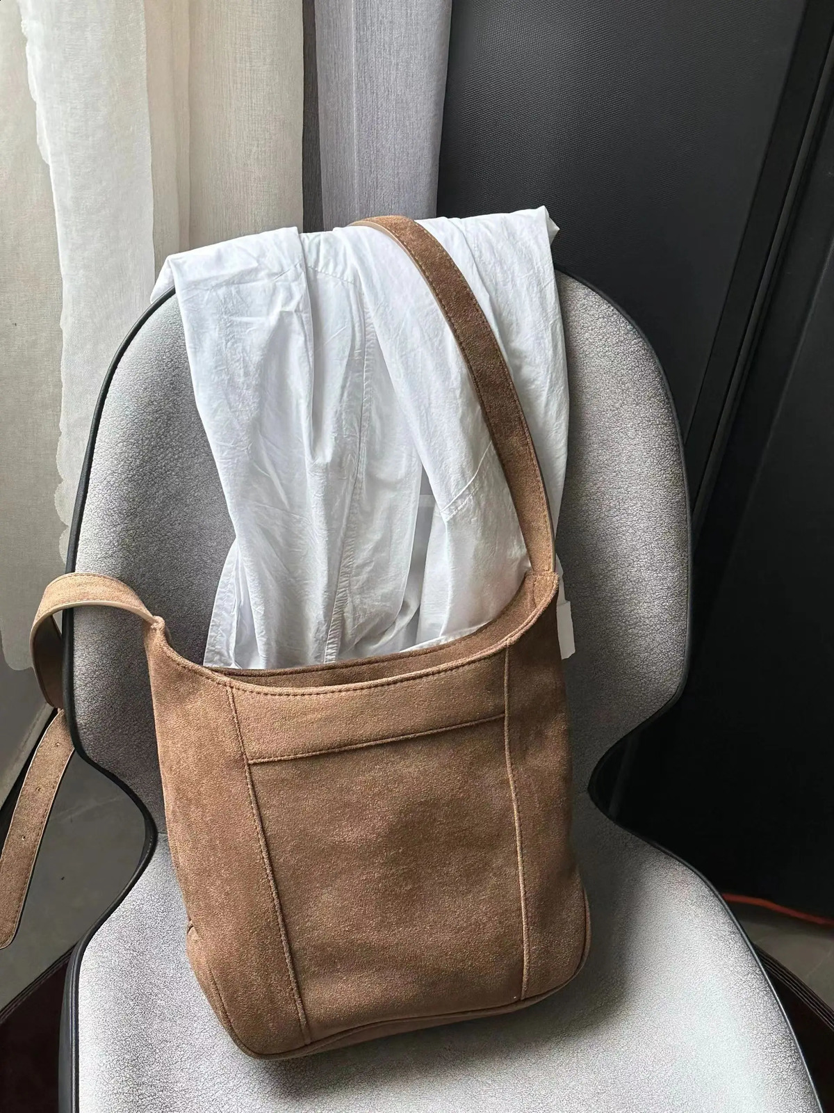Retro suede large capacity womens bucket bag solid color womens shoulder bag sweet cool retro womens handbag 240923