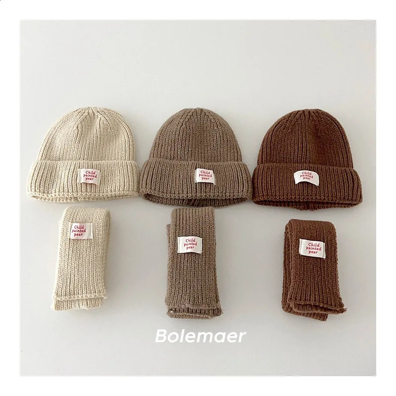 Autumn and winter childrens hat scarf set with labels for girls boys ear protection hats accessories 240925