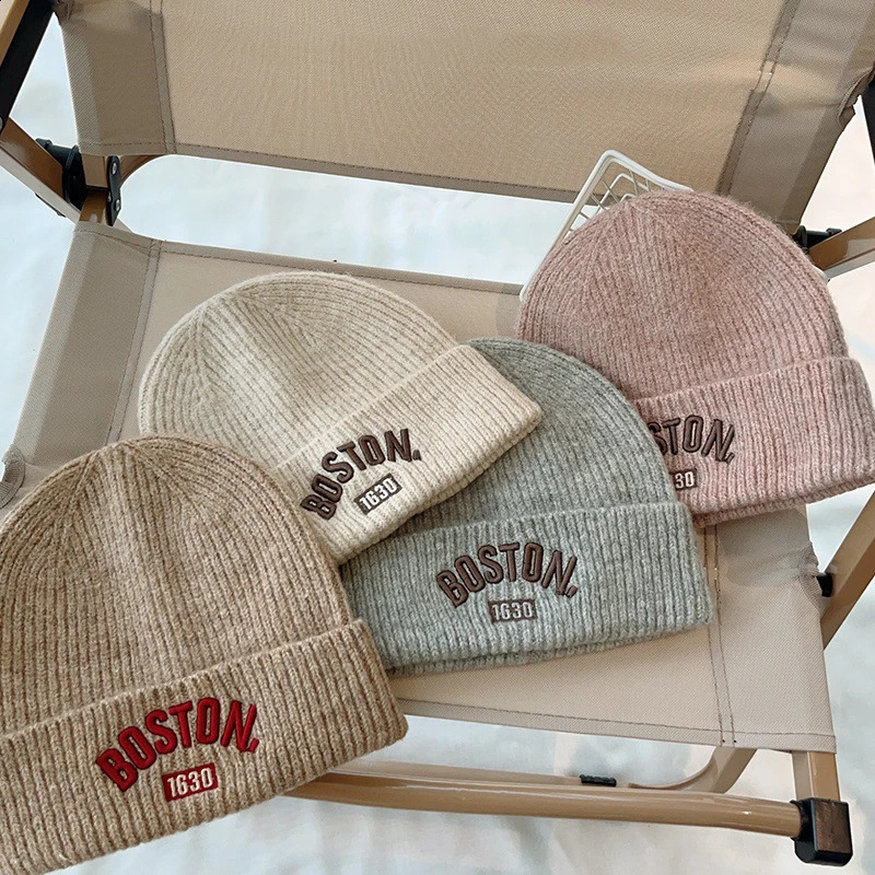 Winter Warm Knitted Baby Hat with Korean Alphabet Embroidery for Boys and Girls Beanies Soft Wool Childrens Pullup 240925