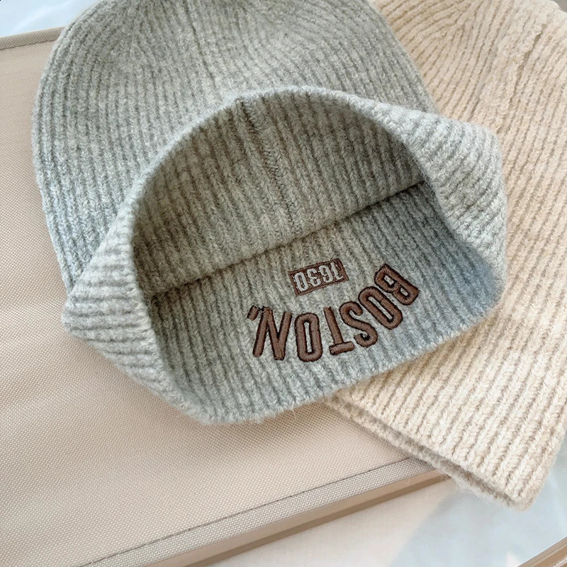Winter Warm Knitted Baby Hat with Korean Alphabet Embroidery for Boys and Girls Beanies Soft Wool Childrens Pullup 240925