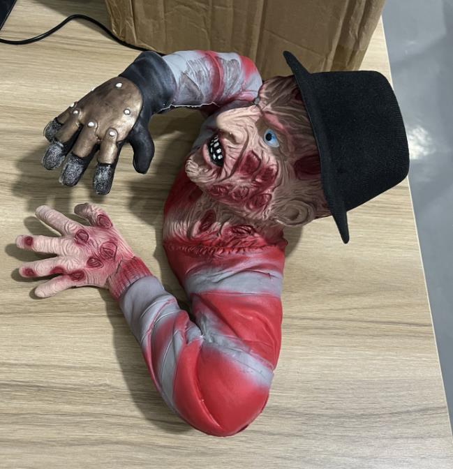 Decorative Objects Figurines Ruby's Elm Street Nightmare Krueger 322515cm Tomb Walker Decor Halloween Christina Horror Gift Move Figure Ornament 