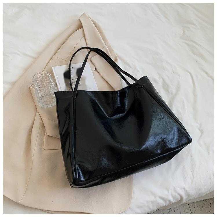 CMM Tote Bag Womens Bag New Autumn and Winter Japan and South Korea Large Capacity Soft Leather Shoulder Bag Leisure Portable Bucket Bag