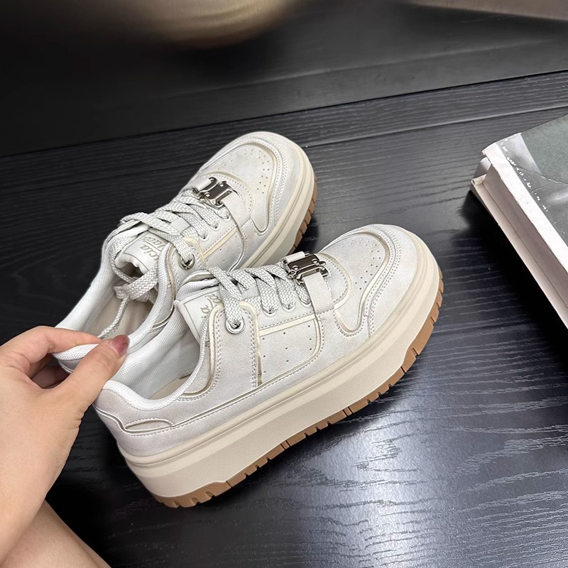 Retro Little White Shoes Women's Fall 2024 New Thick-soled Heightened Casual Sneakers Free shipping